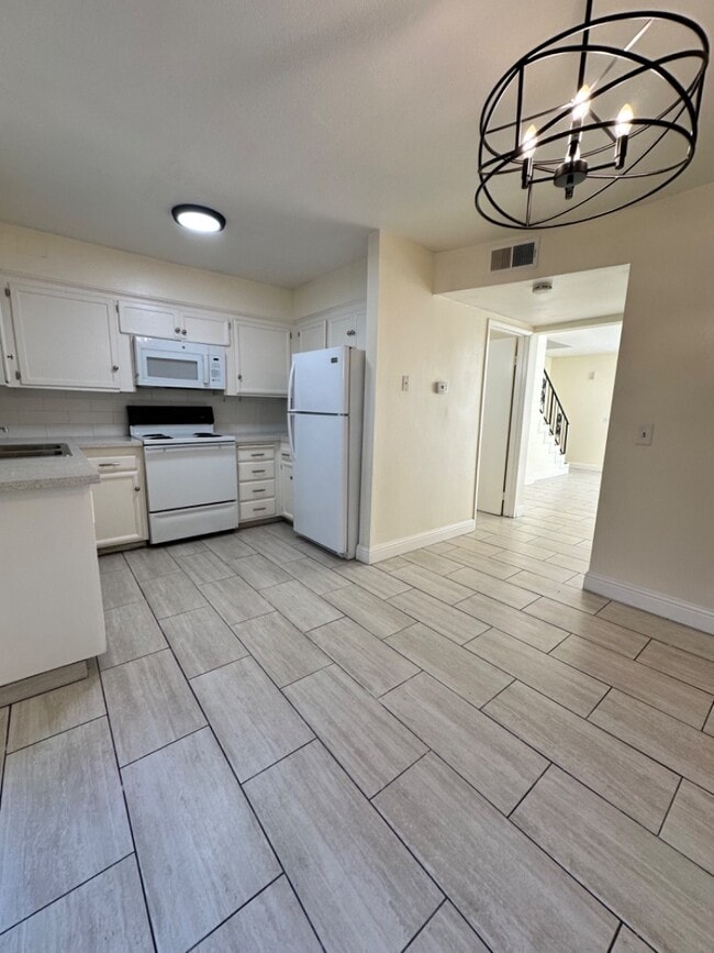 Photo - 3318 E Sierra Madre Ave