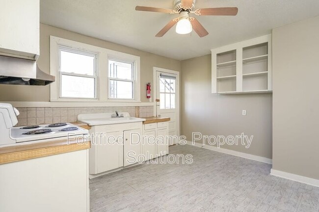 Photo - 201 Church St