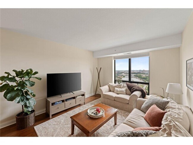 Building Photo - 100 3rd Ave S Unit 2501
