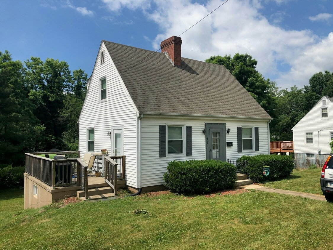 Photo - 802 Windsor Avenue Southwest