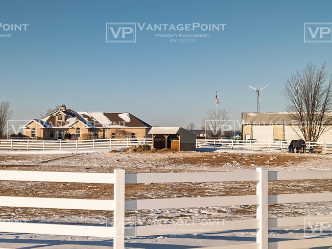 Photo - 5678 Morrison Rd