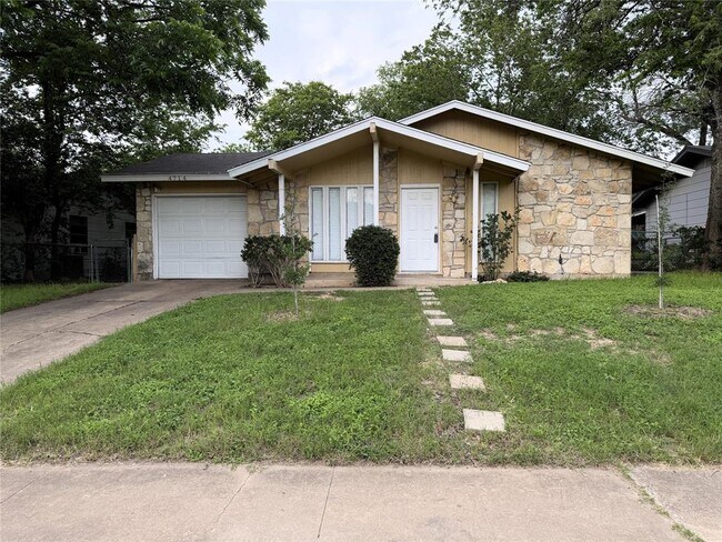 Building Photo - 4714 Creek Bend Dr