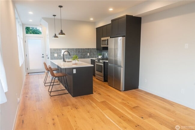 Photo - 2bd/1.75ba Seattle Townhome