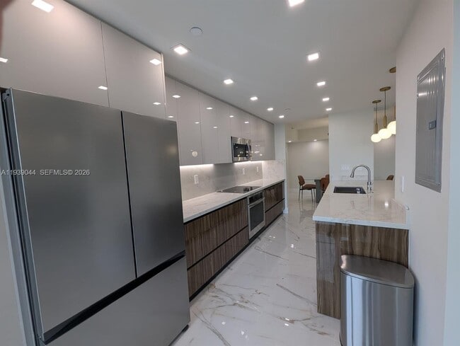 Photo - 19707 Turnberry Way Unit 20L