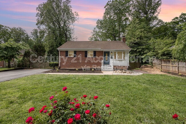 Photo - 7329 Marc Dr House