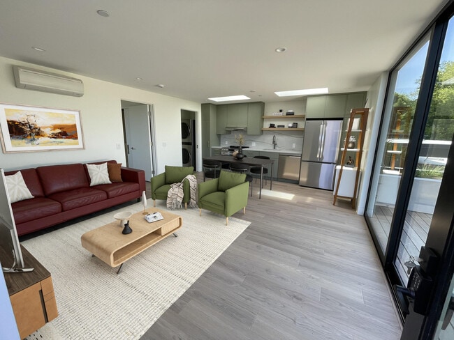 Virtually staged living room - 1825 Wilstone Ave Casa Adosada