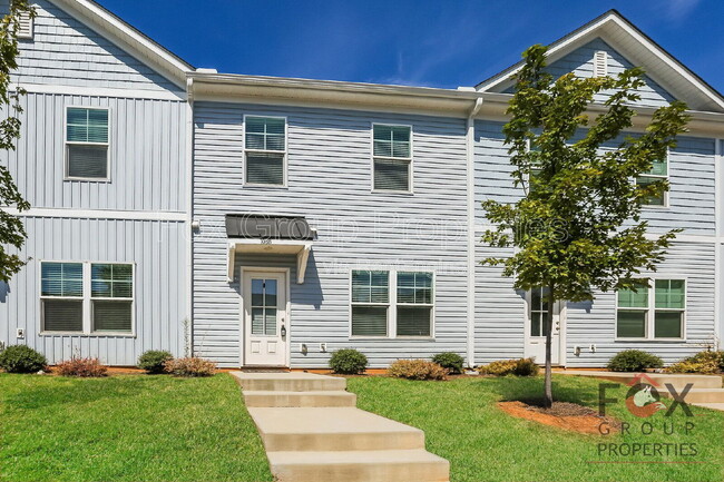 Building Photo - 108 Dogwood Vlg Trl Rental