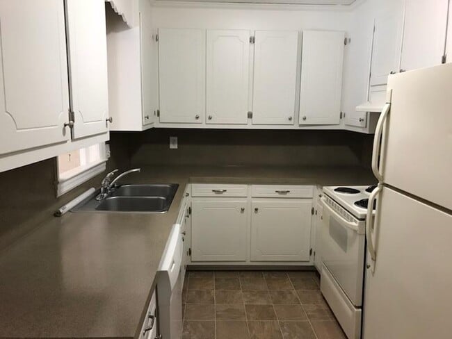 Photo - 1120 Toddington Dr