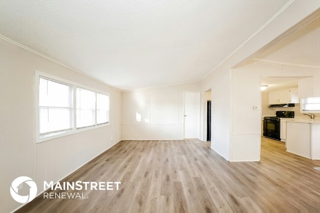 Photo - 640 Walnut St