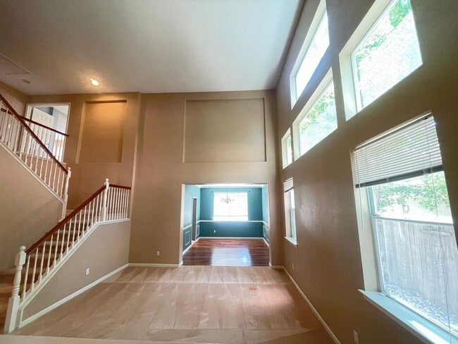 959 Sterling Cir