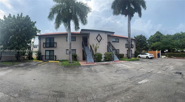 Photo - 100 SE 5th Ave Unit 1-6