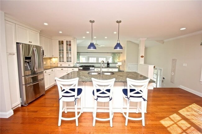 Photo - 190 Coggeshall Ave