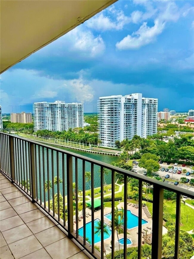 Photo - 18151 NE 31st Ct Unit 1704