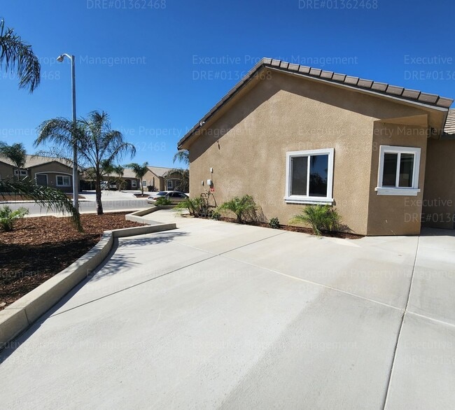 Photo - 8512 Grandy St Unidad A