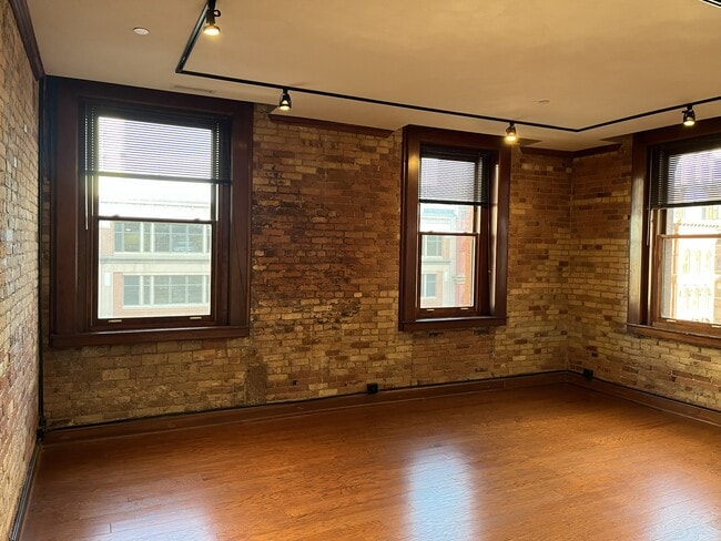 Photo - One Clinton Square