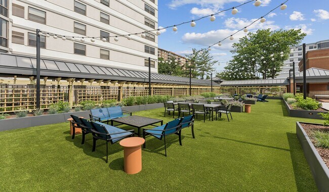 Enjoy your resident courtyard
