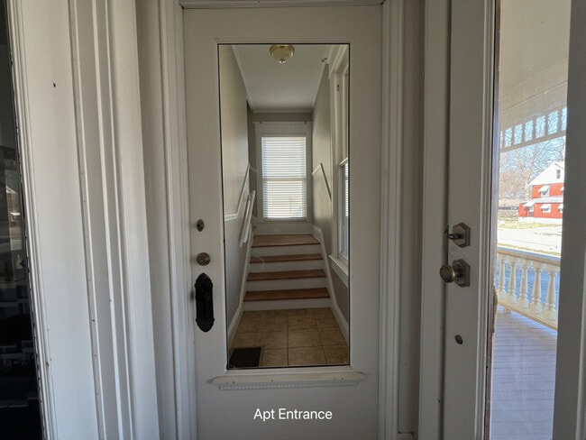 Photo - 1112 E Walnut St