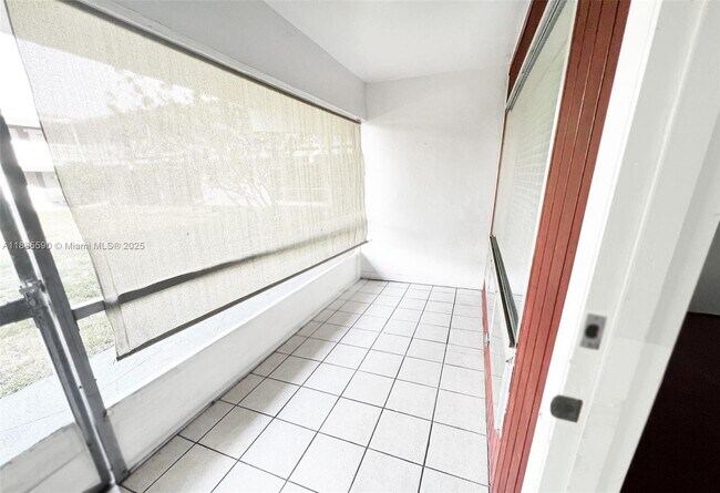 Photo - 1701 NW 46th Ave Unidad 109