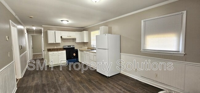 Photo - 1702 Spry St