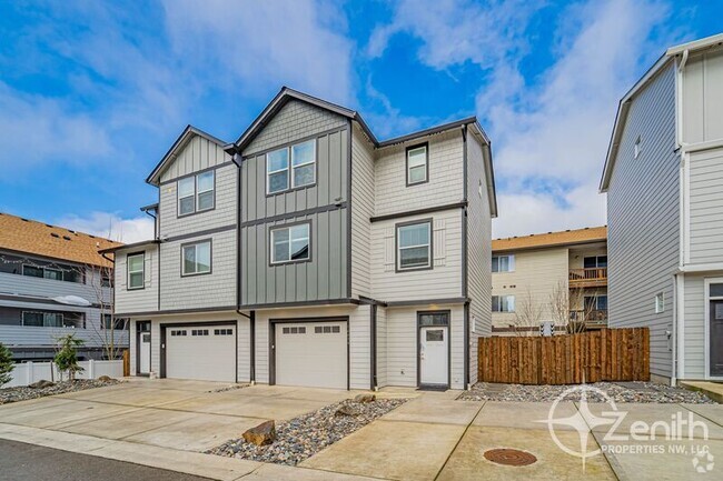 Building Photo - 14422 NE 22nd Ave Rental
