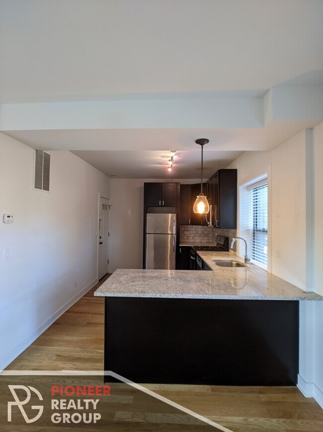 Photo - 2205 W Eastwood Ave Unit 2207-1s