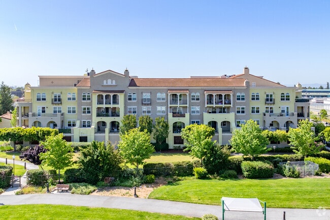 Building - Terra Serena Luna