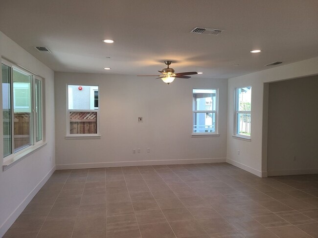 Photo - Stunning 4 Bedroom, 3 Bath Mountain house Home W/ Solar