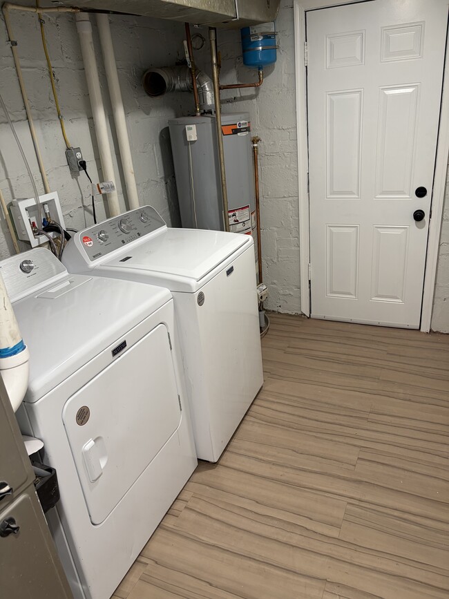 Laundry - 3144 M Pl SE