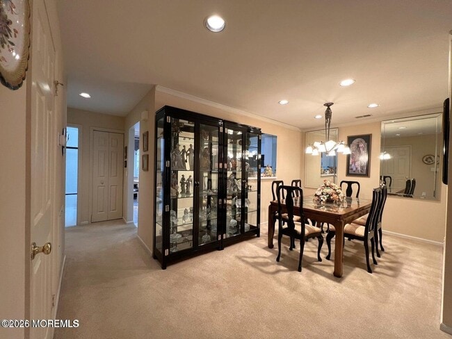 Photo - 92 Winthrop Rd