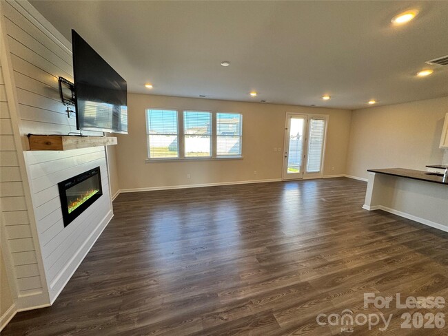 Photo - 2011 Weddington Pointe Dr