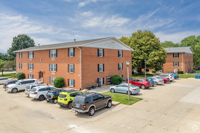 1600 W Bradley Ave