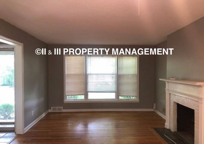 Photo - 2001 W 85th Terrace