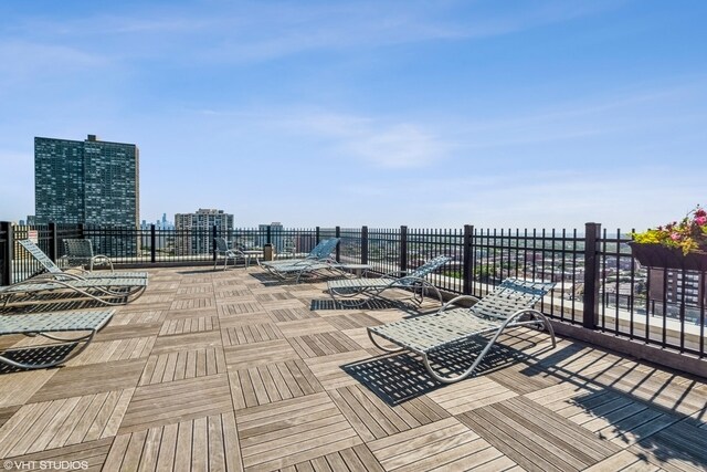 720 W Gordon Ter Unit 9B