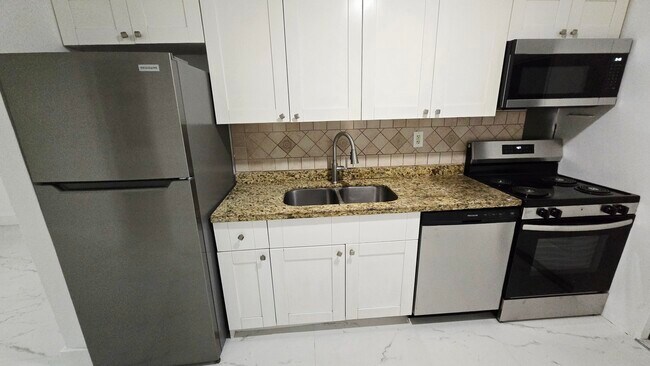 Photo - 2849 NE 13th Ave