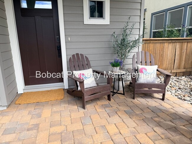 Photo - 1128 Grove St
