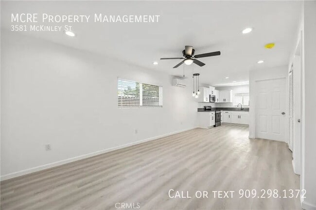 Photo - 3581 McKinley St