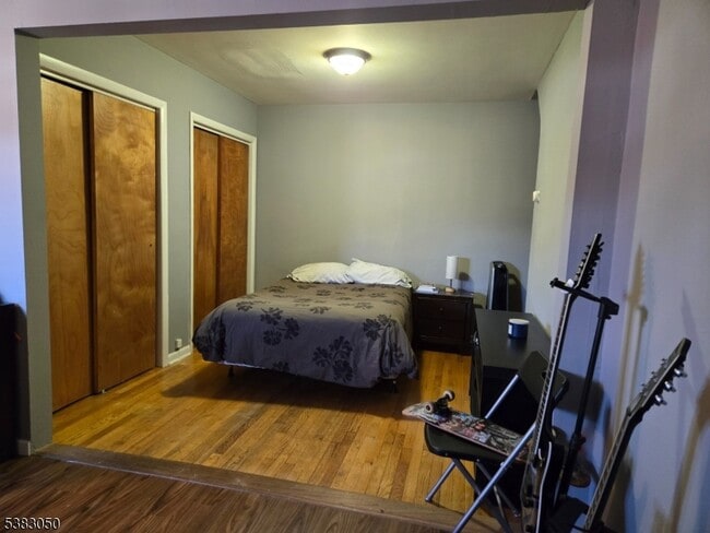 Photo - 526 Valley Brook Ave Unidad 1st