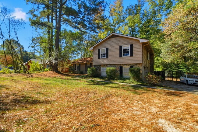 Photo - 1805 Highpoint Rd