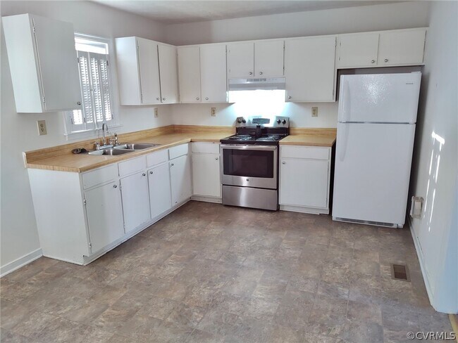 Photo - 4602 H Whiting Cir