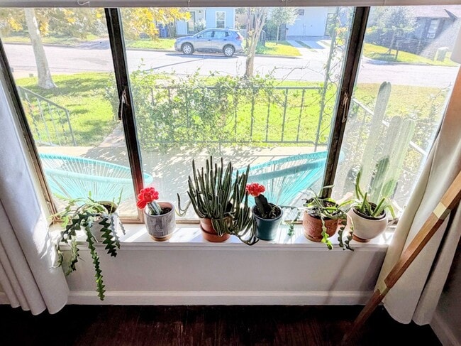 Photo - 3004 E 18th St