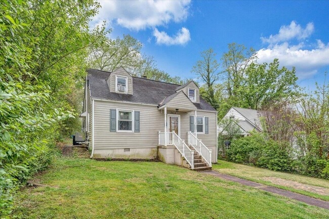 Photo - 2428 Berkley Ave SW