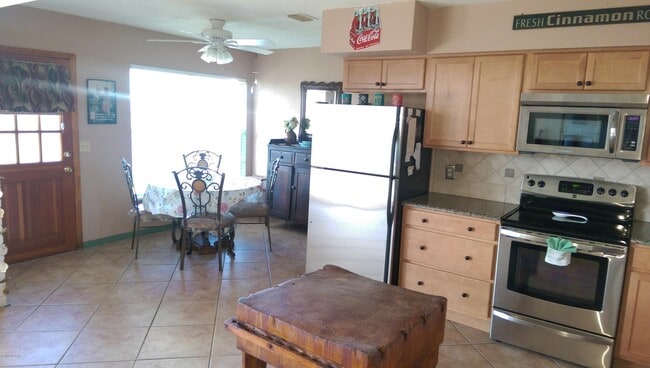 Photo - 8 Juniper Dr