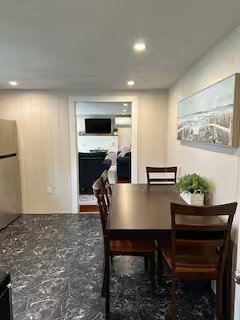 8 Woodbridge Rd Unit 2