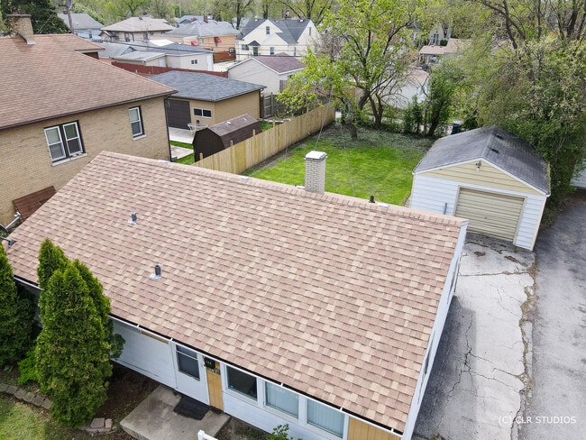 Photo - 394 W 15th St