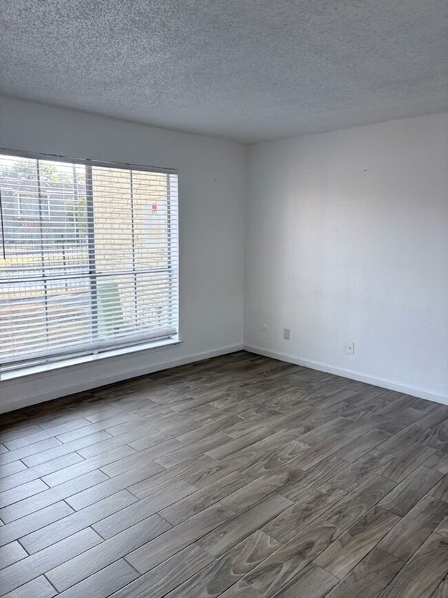 Photo - 6200 W Tidwell Rd