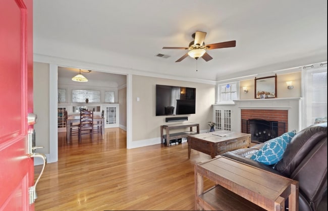 Photo - 4193 Fourth Ave