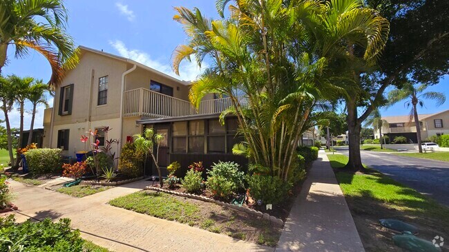 Building Photo - 7442 SE Jamestown Terrace Rental