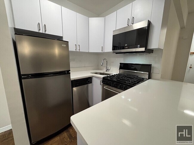 Photo - BEEKMAN PLACE Unit 9E