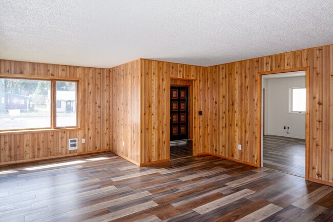 Photo - 213 E Missoula Ave