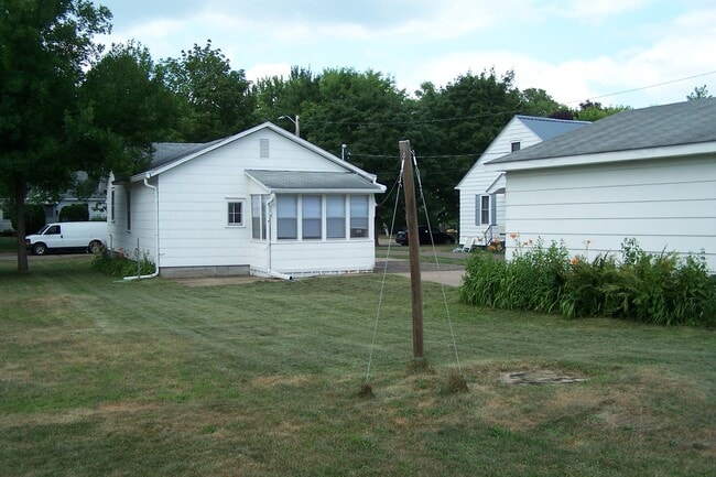 Rear - 727 Bolles St
